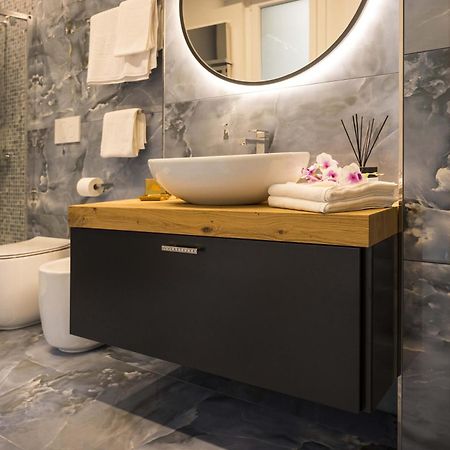 Panvinio 25 Apartment - Royal Welcome 베로나 외부 사진